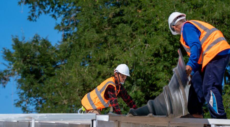 Expert flood damage restoration services in Powderly, TX